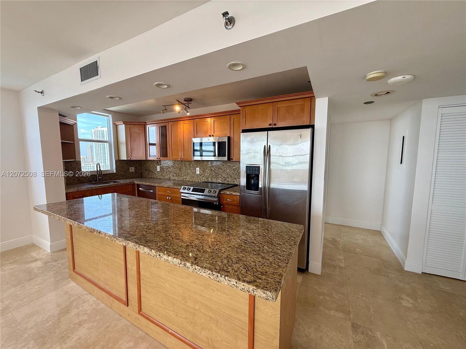 770 Claughton Island Dr # 2016