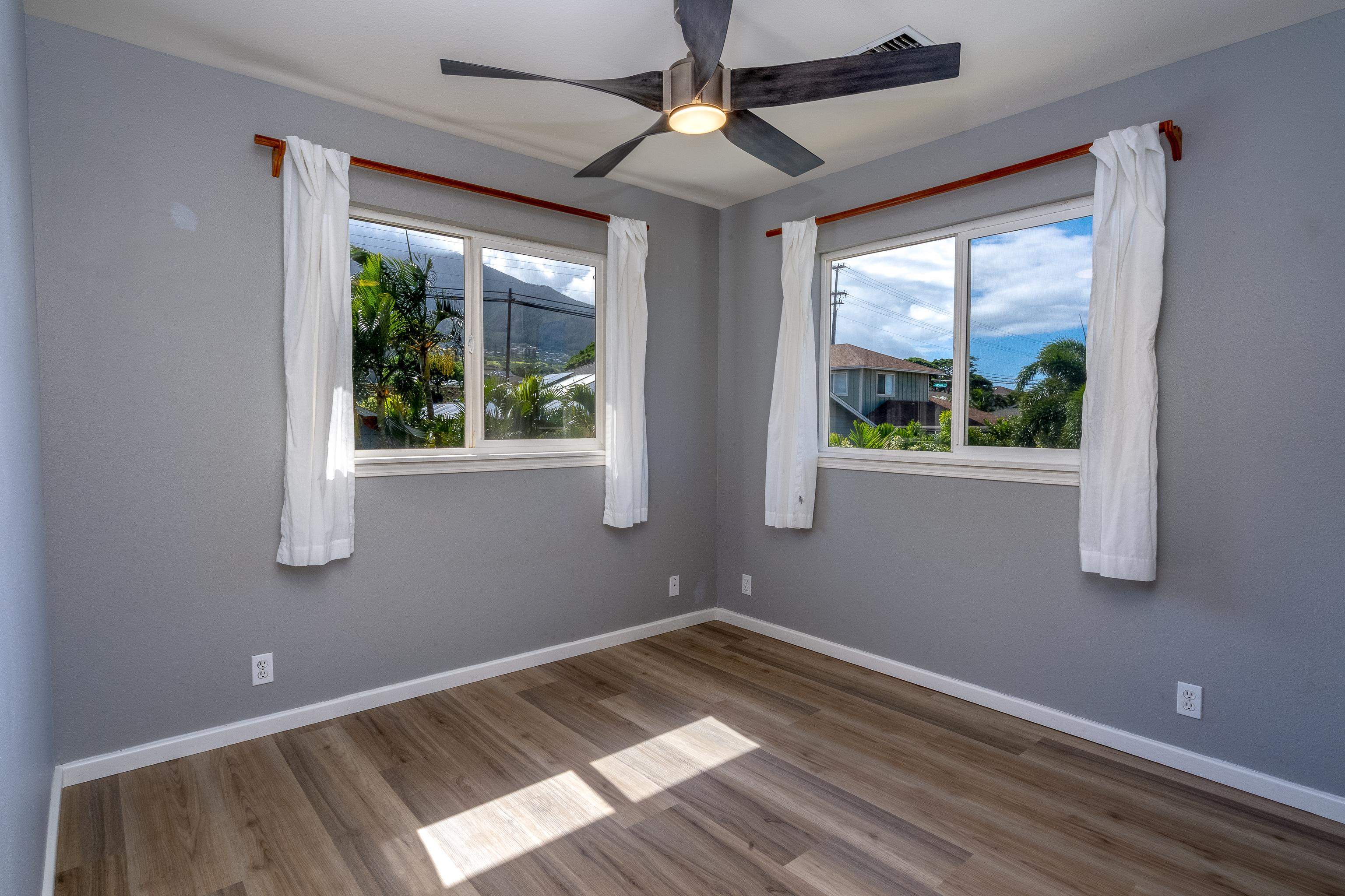 130 Kamahao Cir