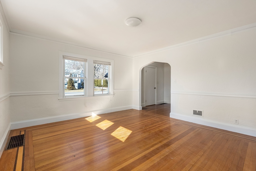 162 Grove St
