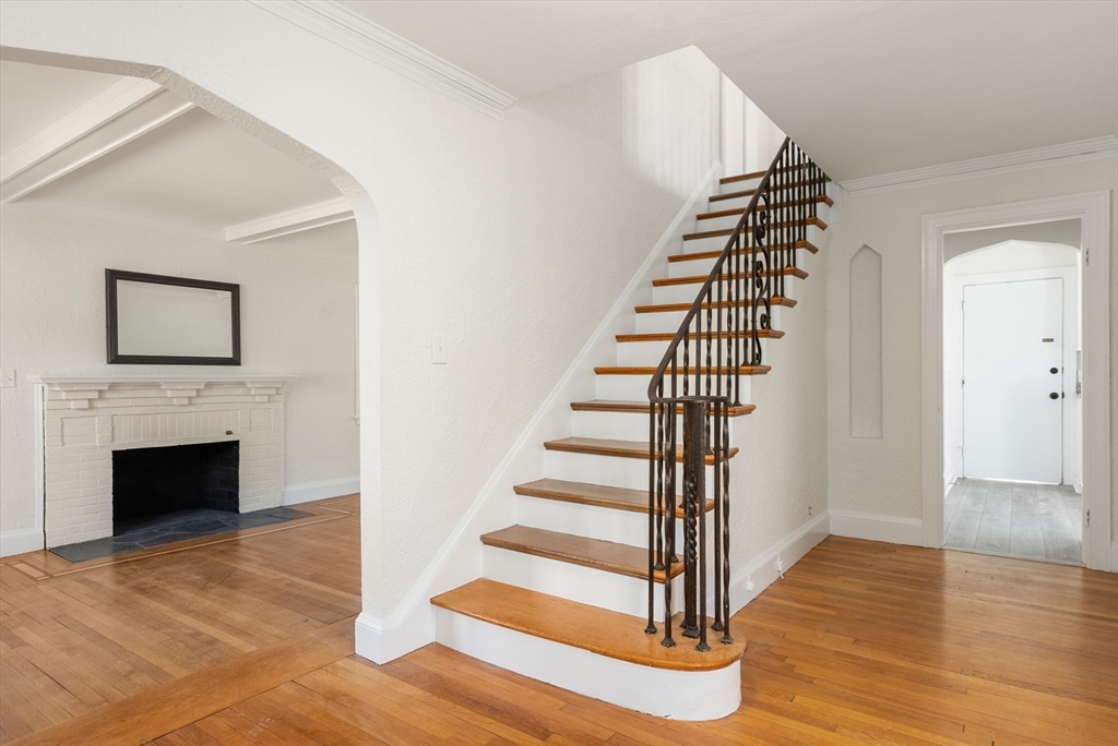 162 Grove St