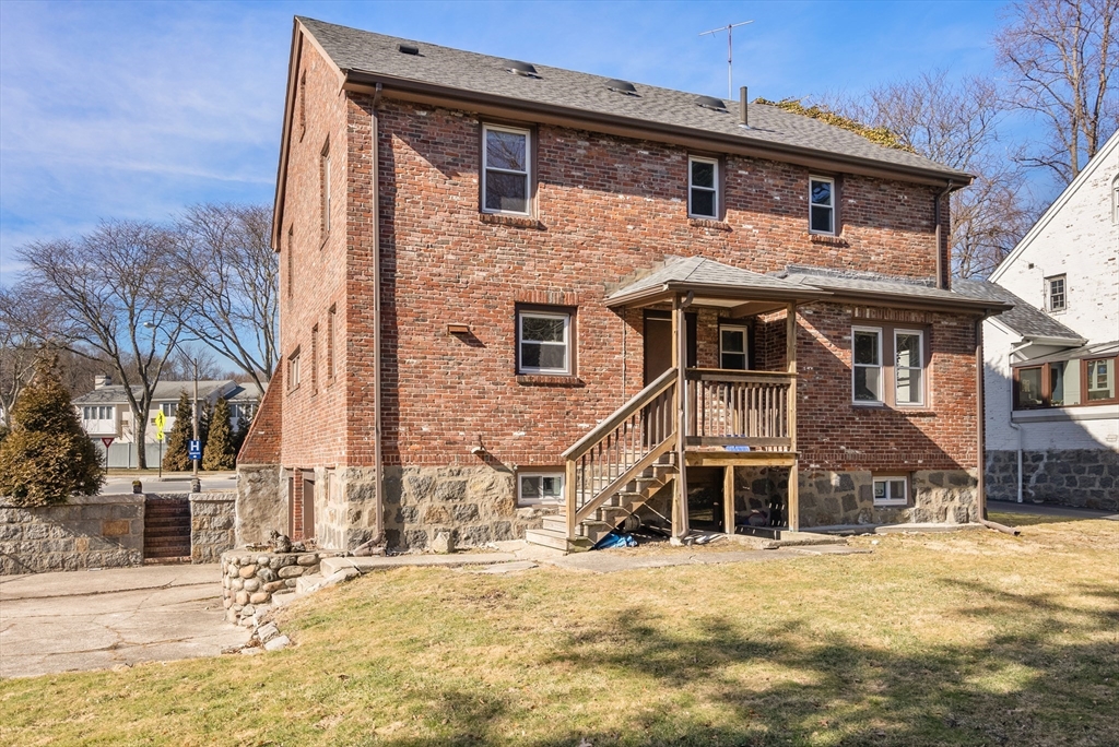 162 Grove St
