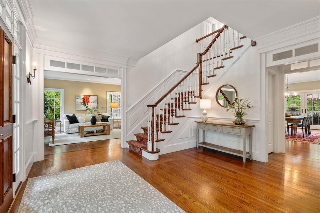 200 Edgewater Dr
