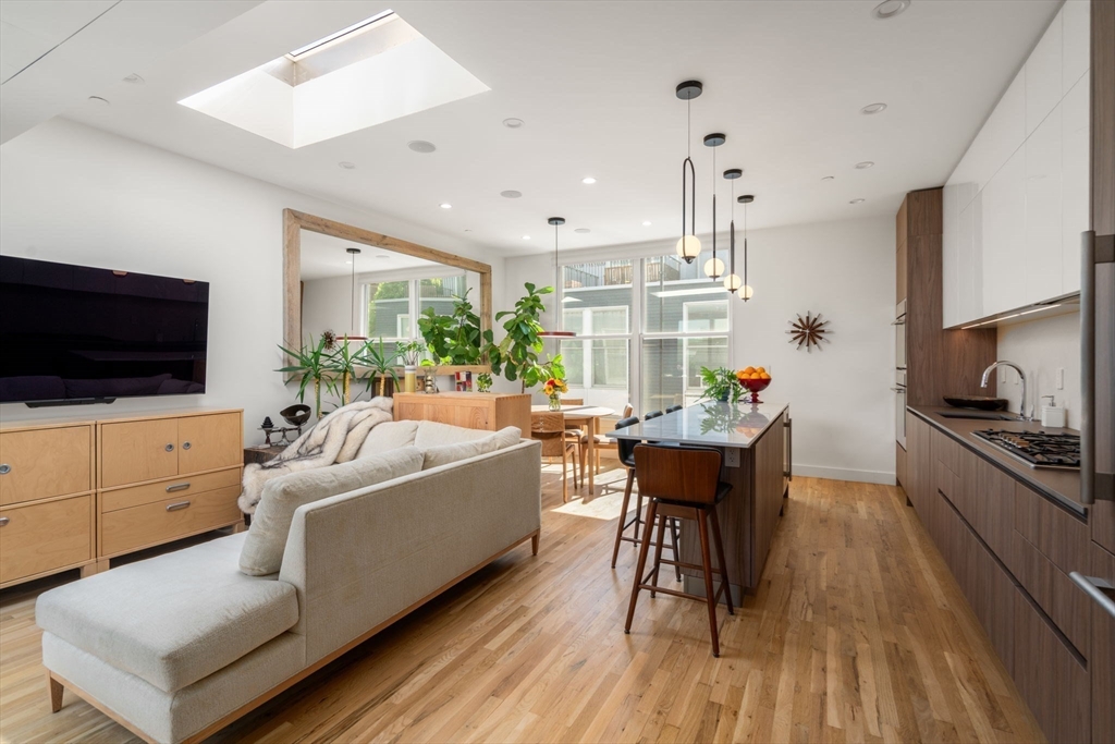 557 E Second # 3