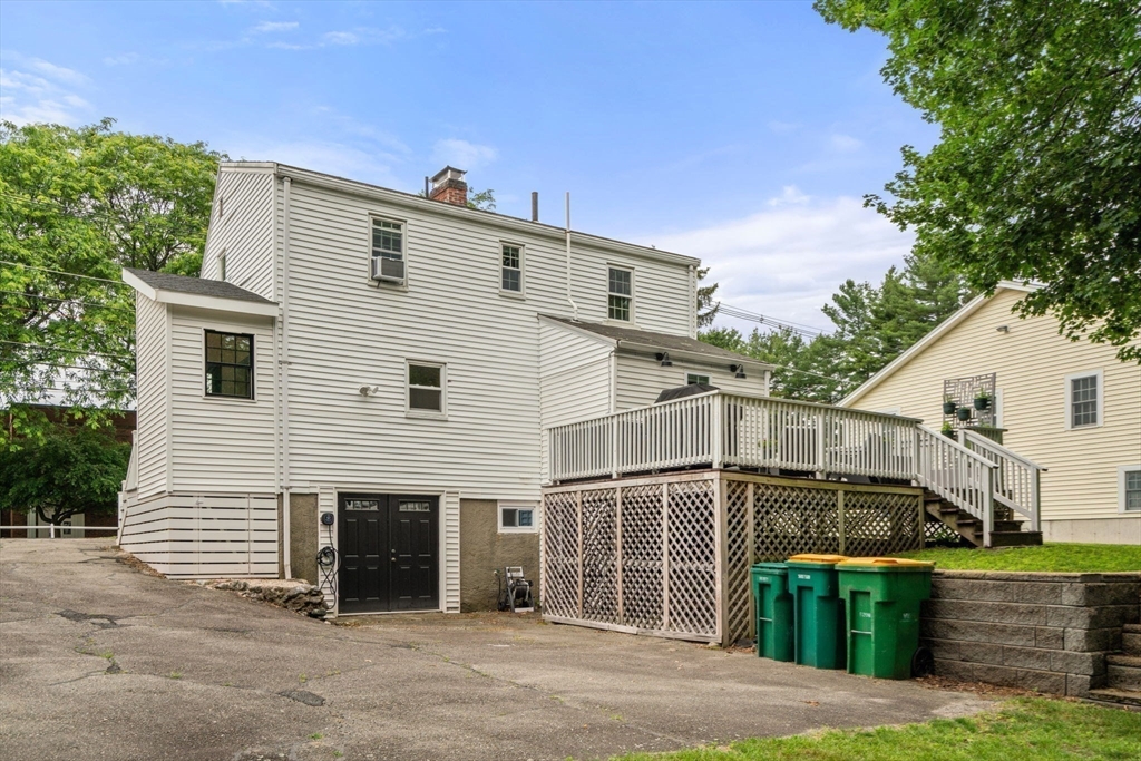 136 Ellis Ave