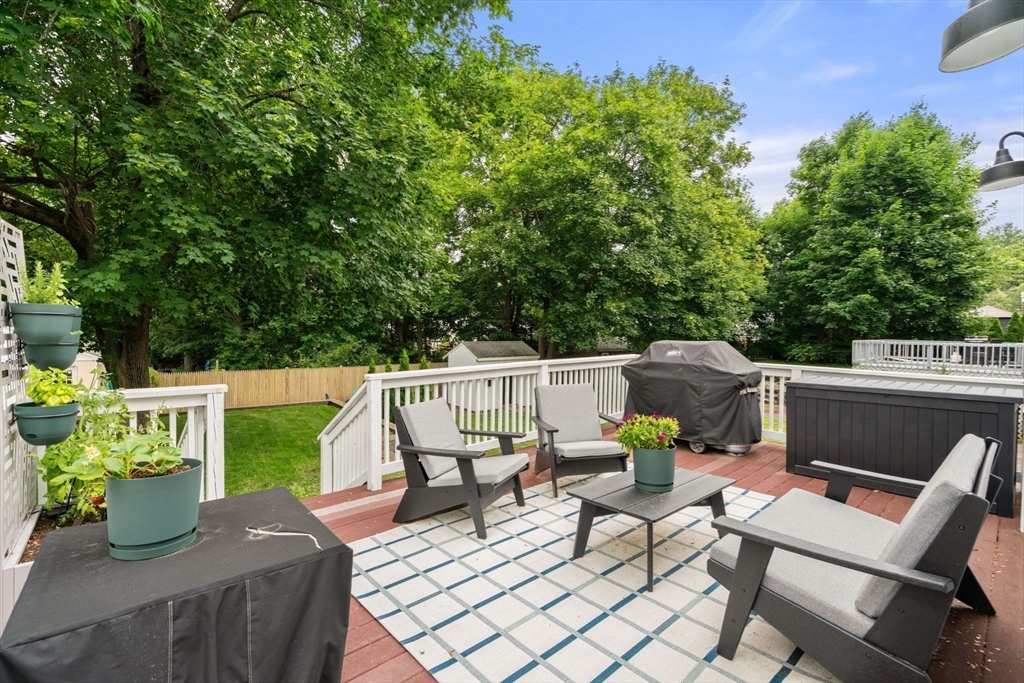 136 Ellis Ave