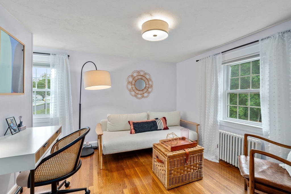 136 Ellis Ave