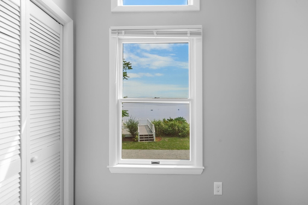 91 Manomet Ave