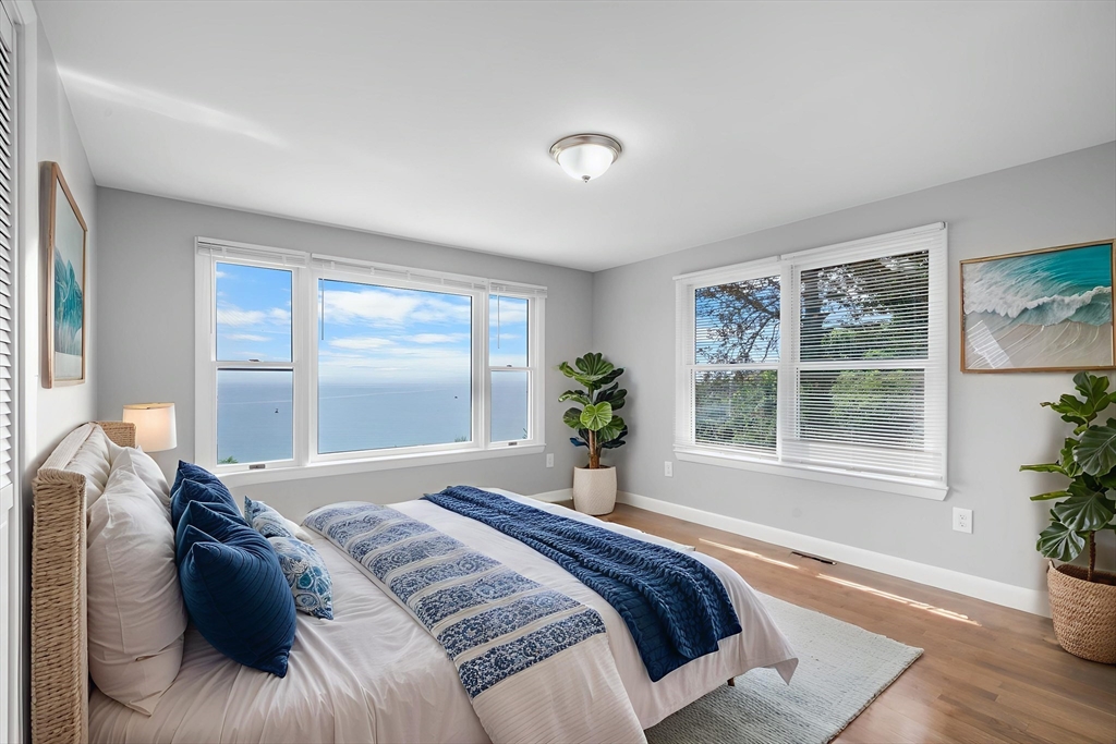 91 Manomet Ave