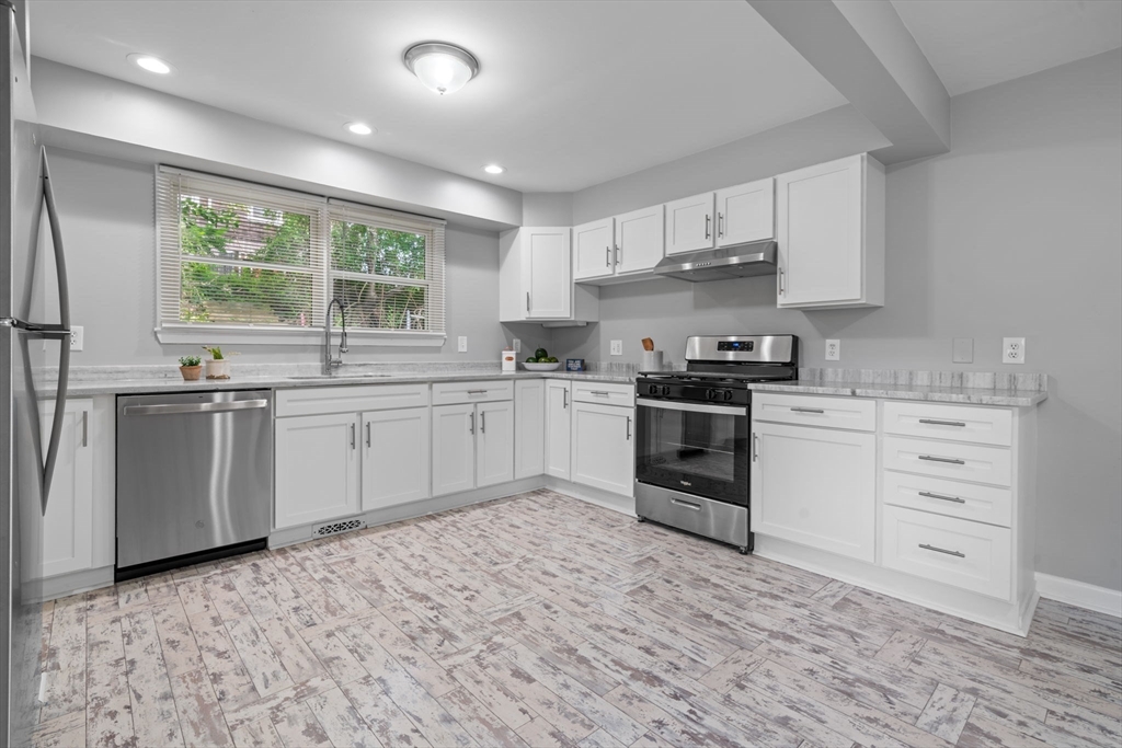 91 Manomet Ave