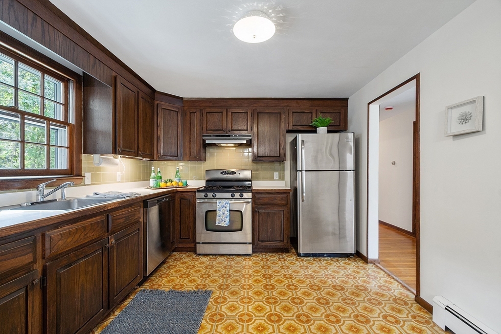 4 Mansfield Drive, Chelmsford