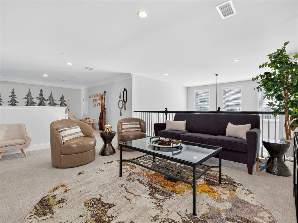 13 Hattie Ln # 13