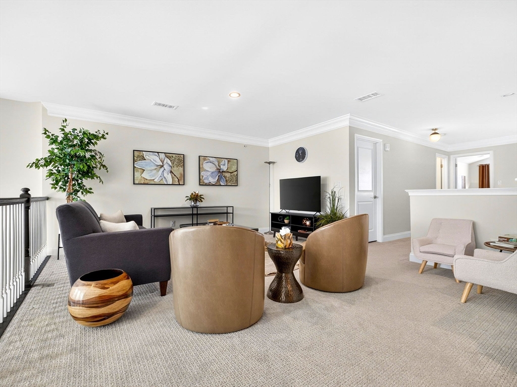 13 Hattie Ln # 13