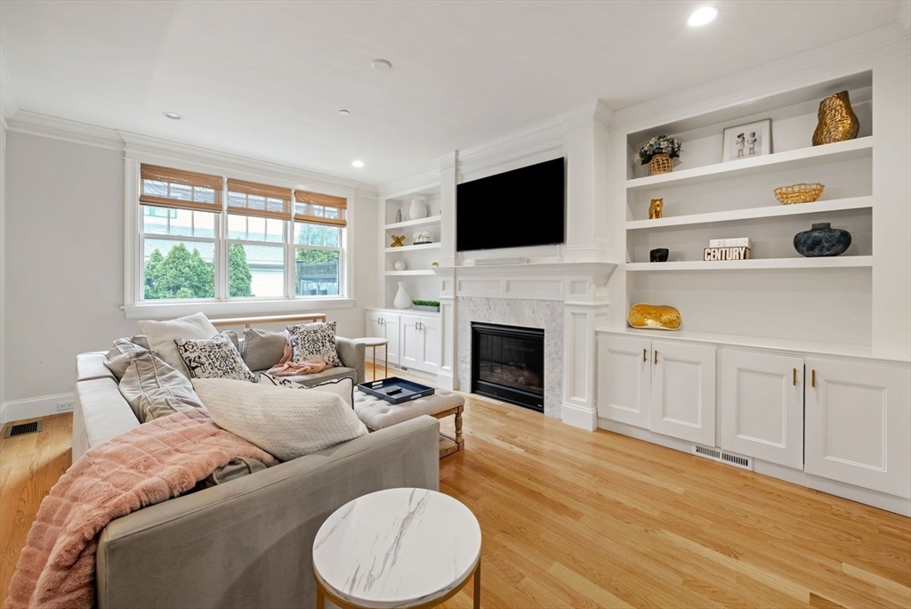 21 Lillian Way # 21