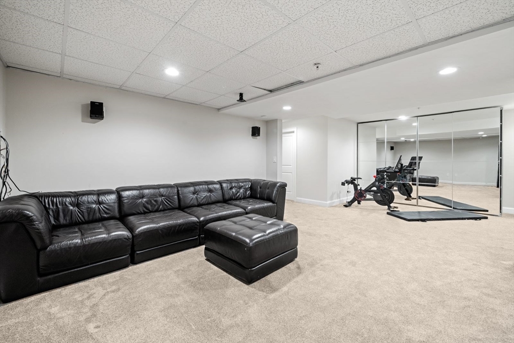 21 Lillian Way # 21