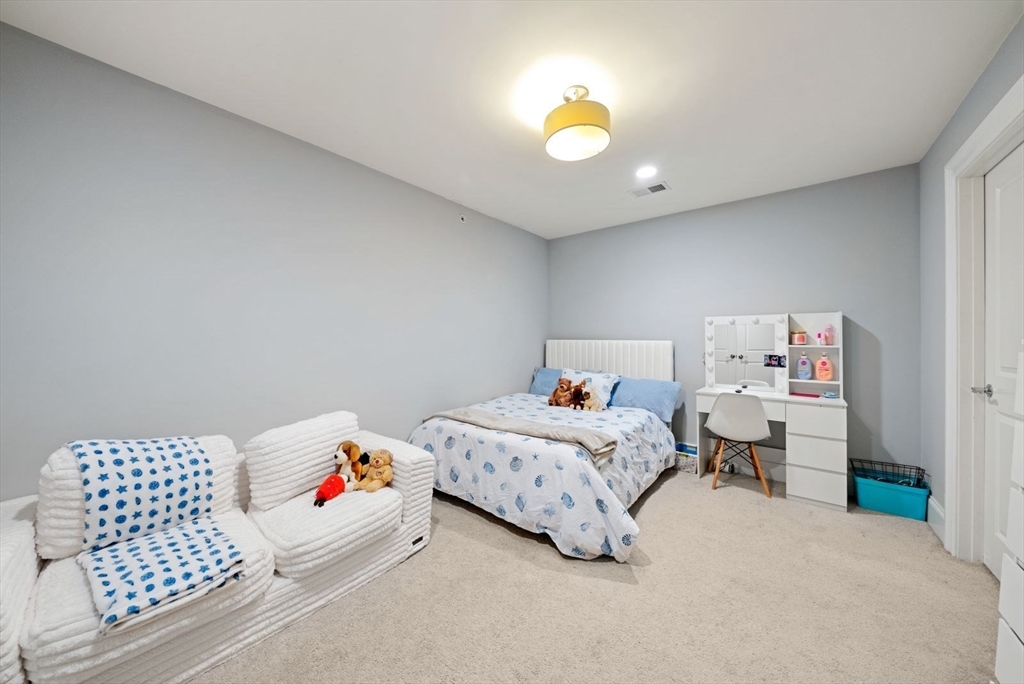 21 Lillian Way # 21