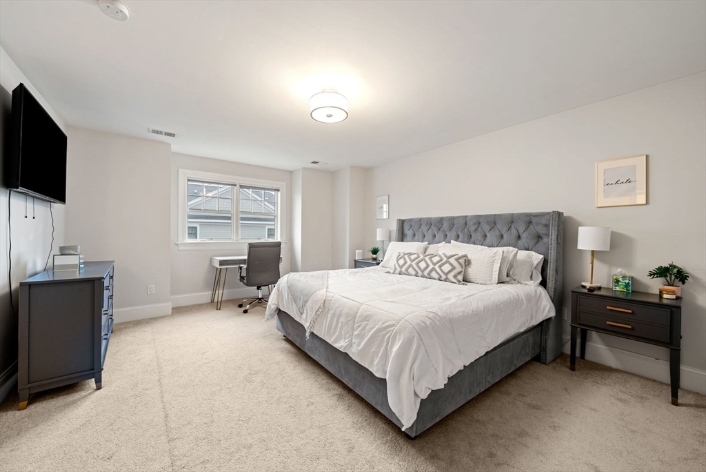 21 Lillian Way # 21
