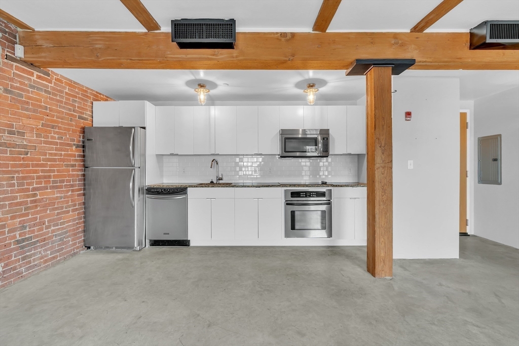 90 Wareham St # 505