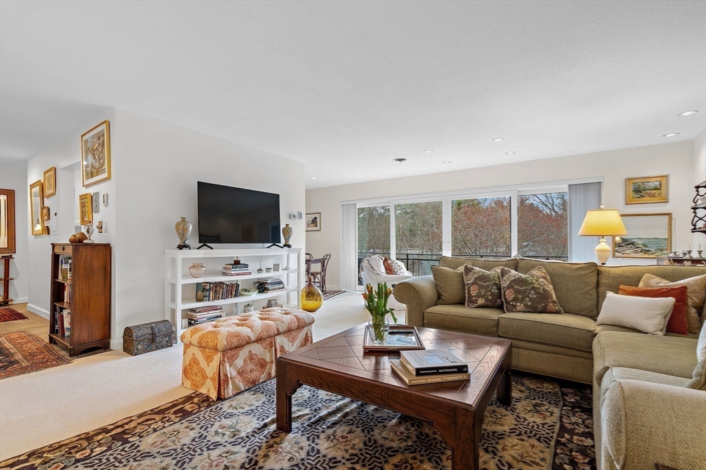 1210 Greendale Ave # 340