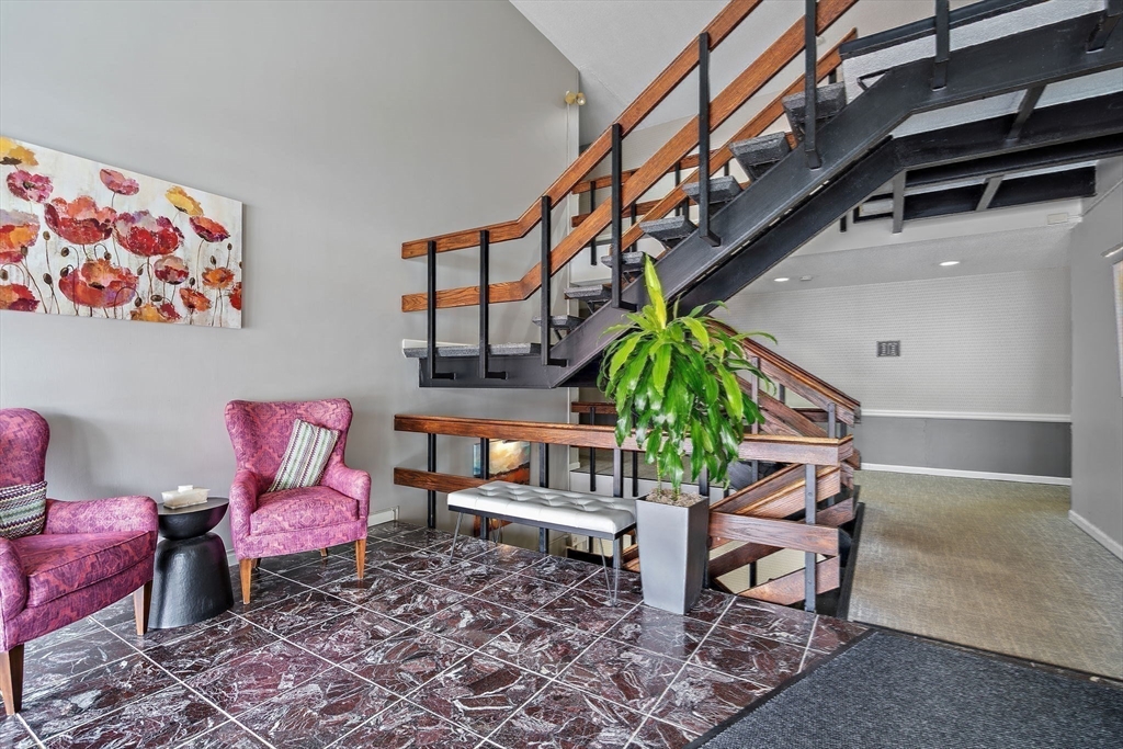 1210 Greendale Ave # 340