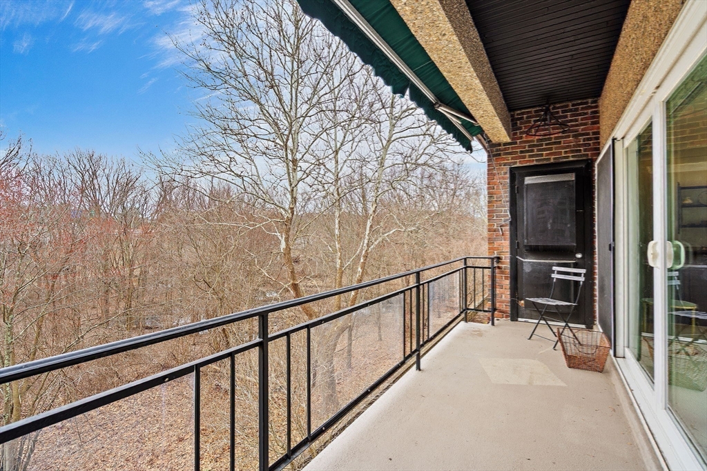 1210 Greendale Ave # 340
