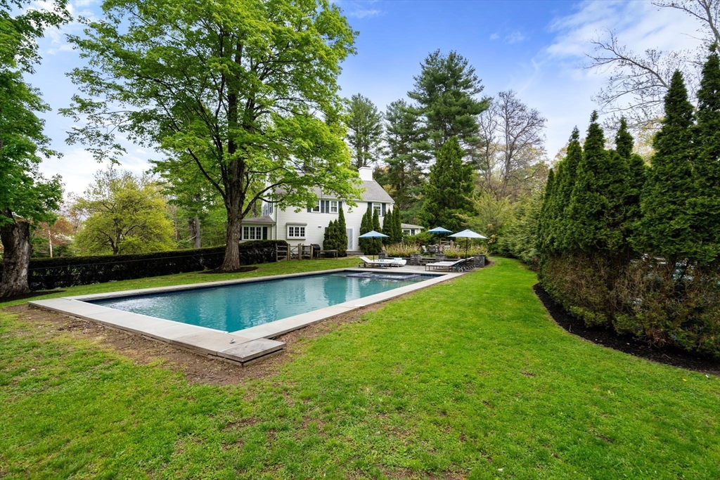 12 Greystone Road