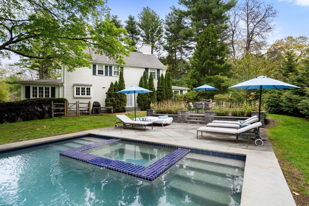 12 Greystone Road