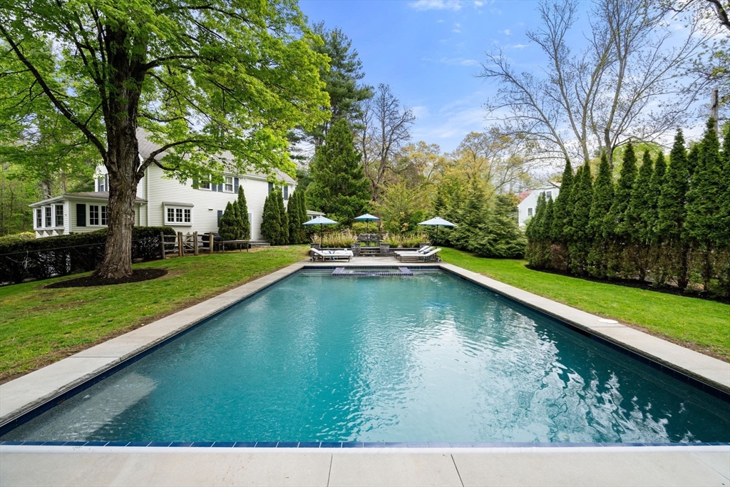 12 Greystone Road