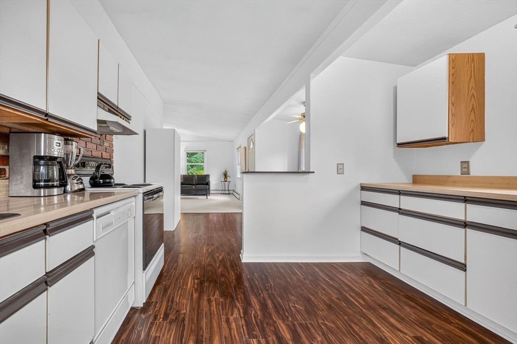 6 Fernbrook Rd