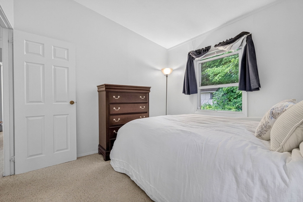 6 Fernbrook Rd