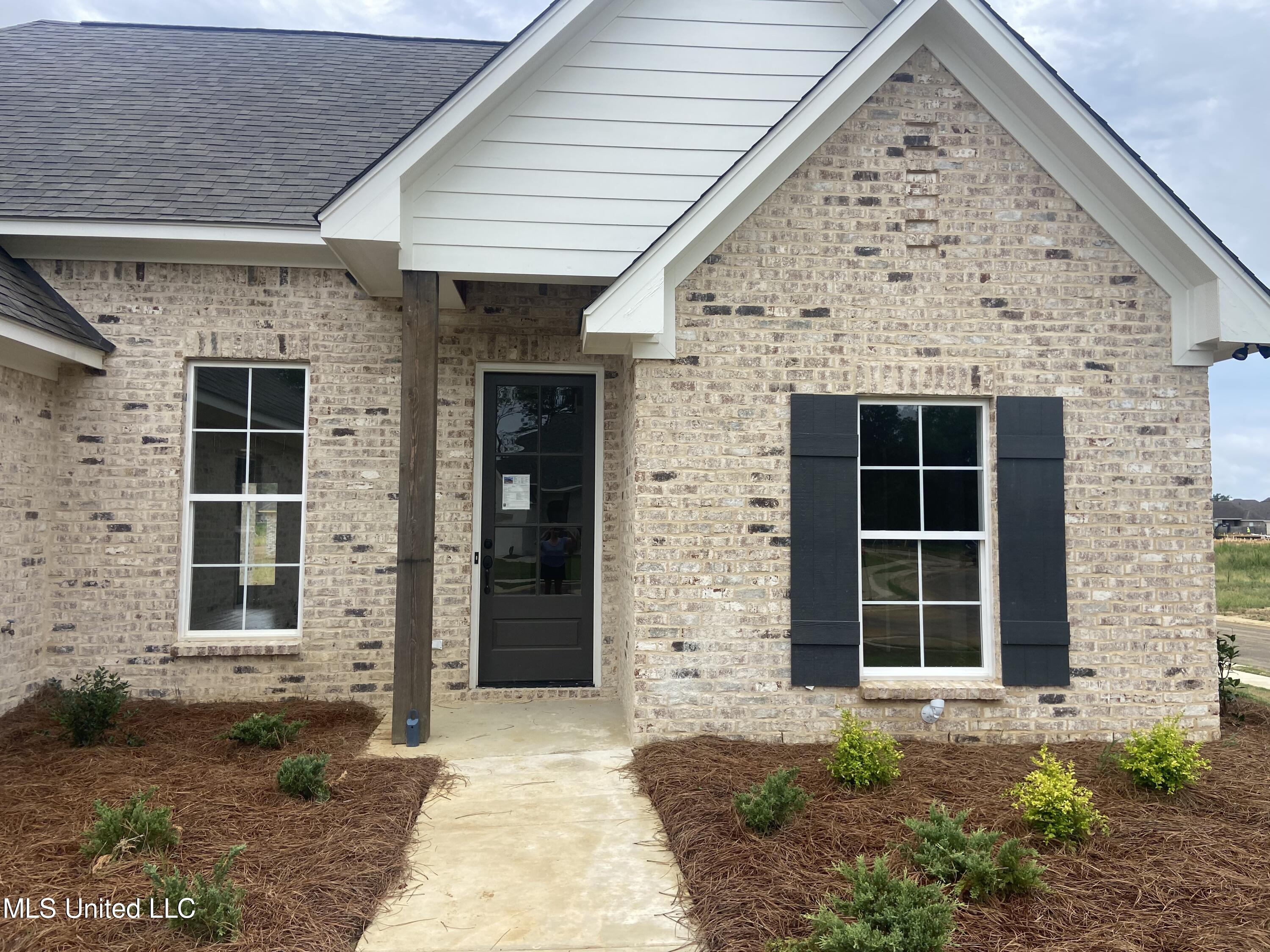501 Black Cherry Cove