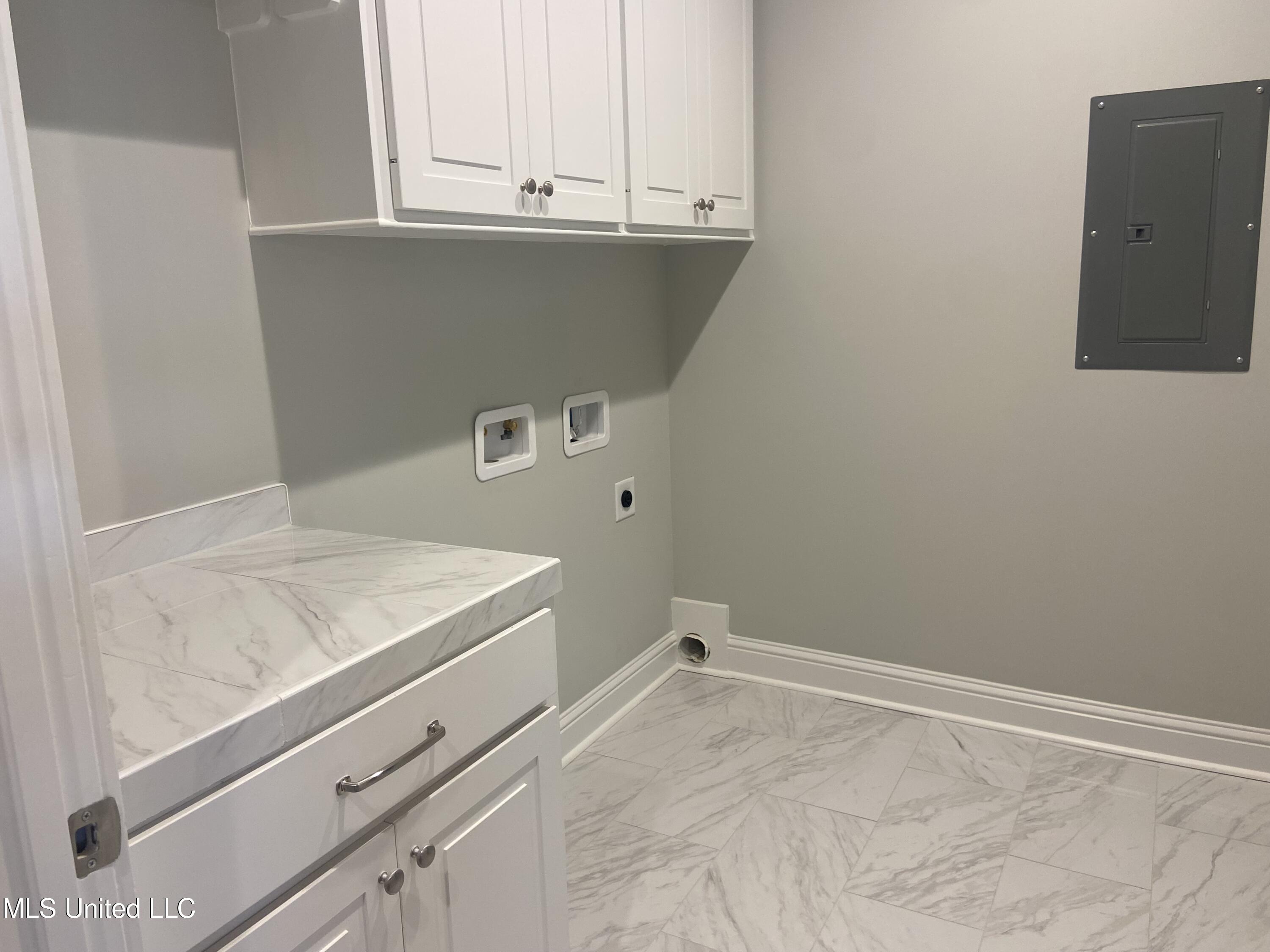501 Black Cherry Cove