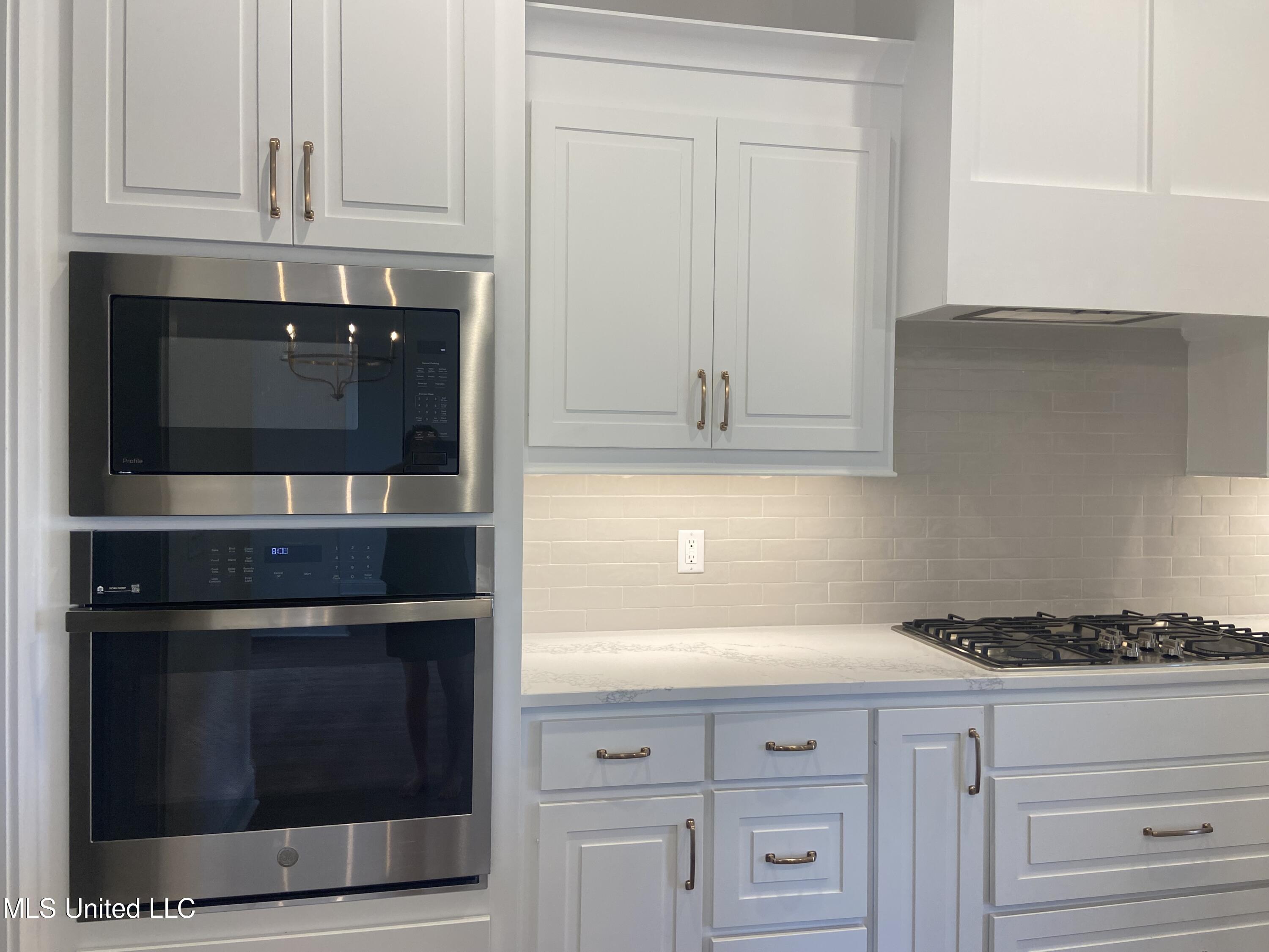 501 Black Cherry Cove