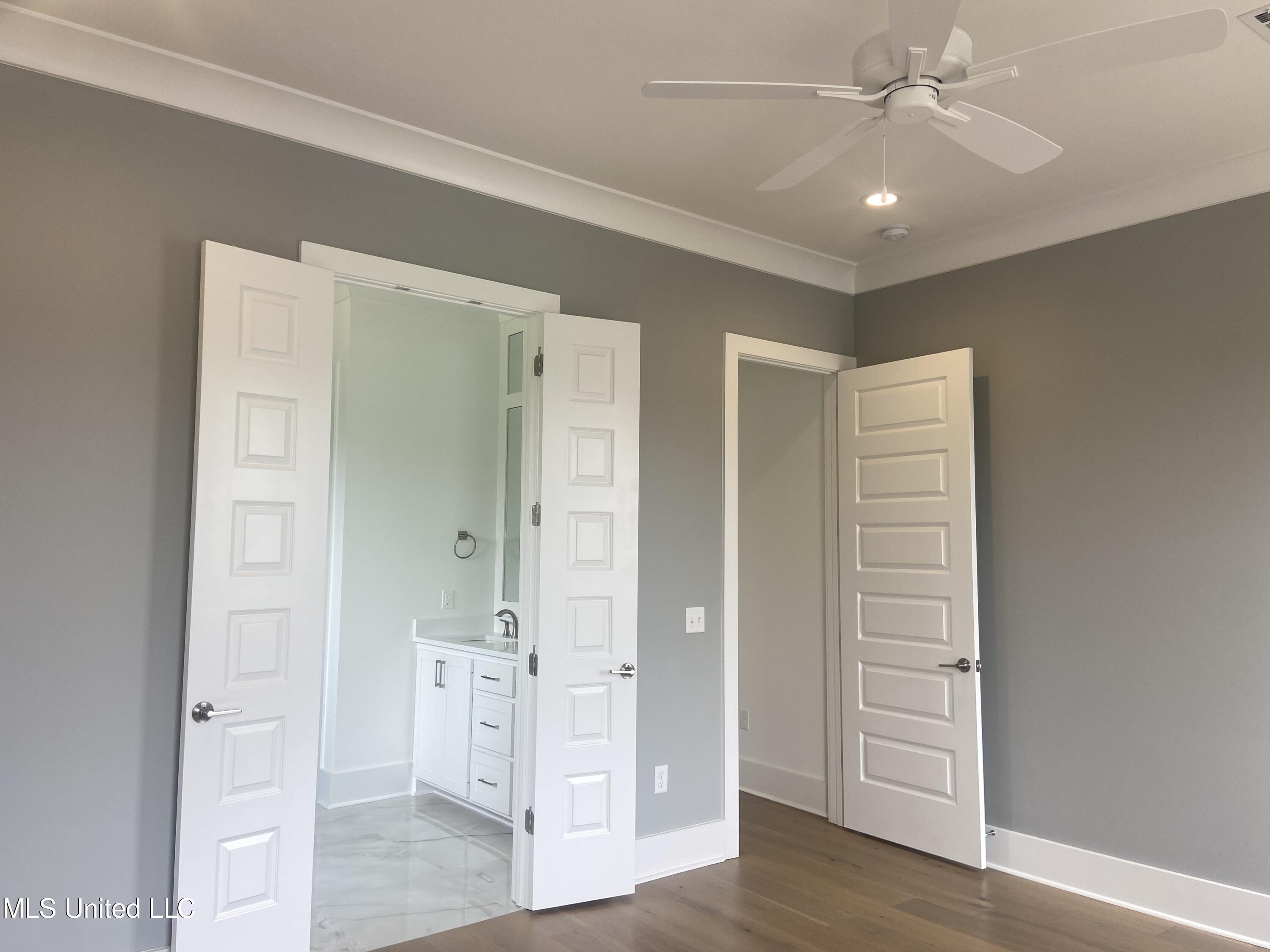 114 Heron'S Bay Circle