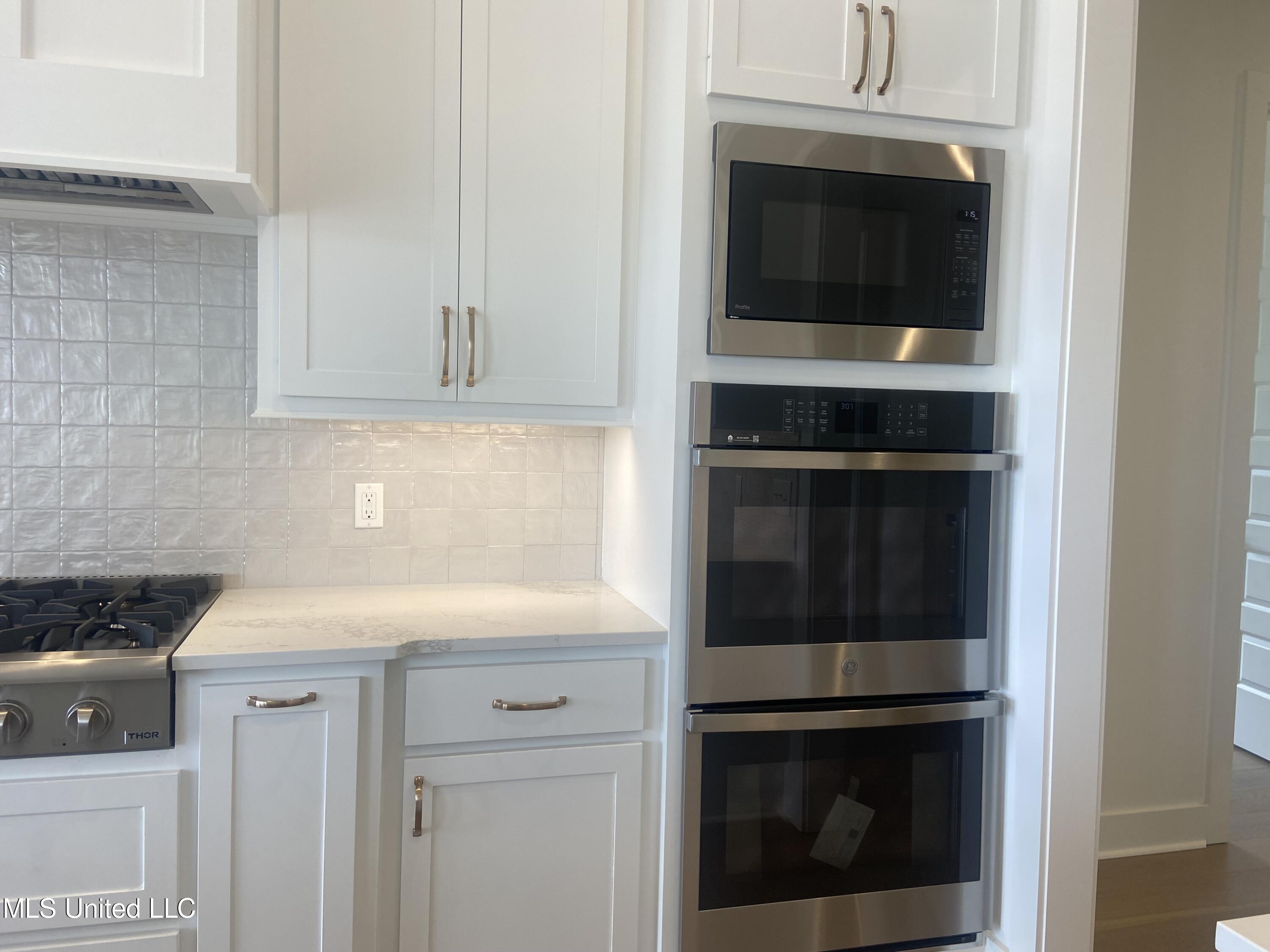 114 Heron'S Bay Circle