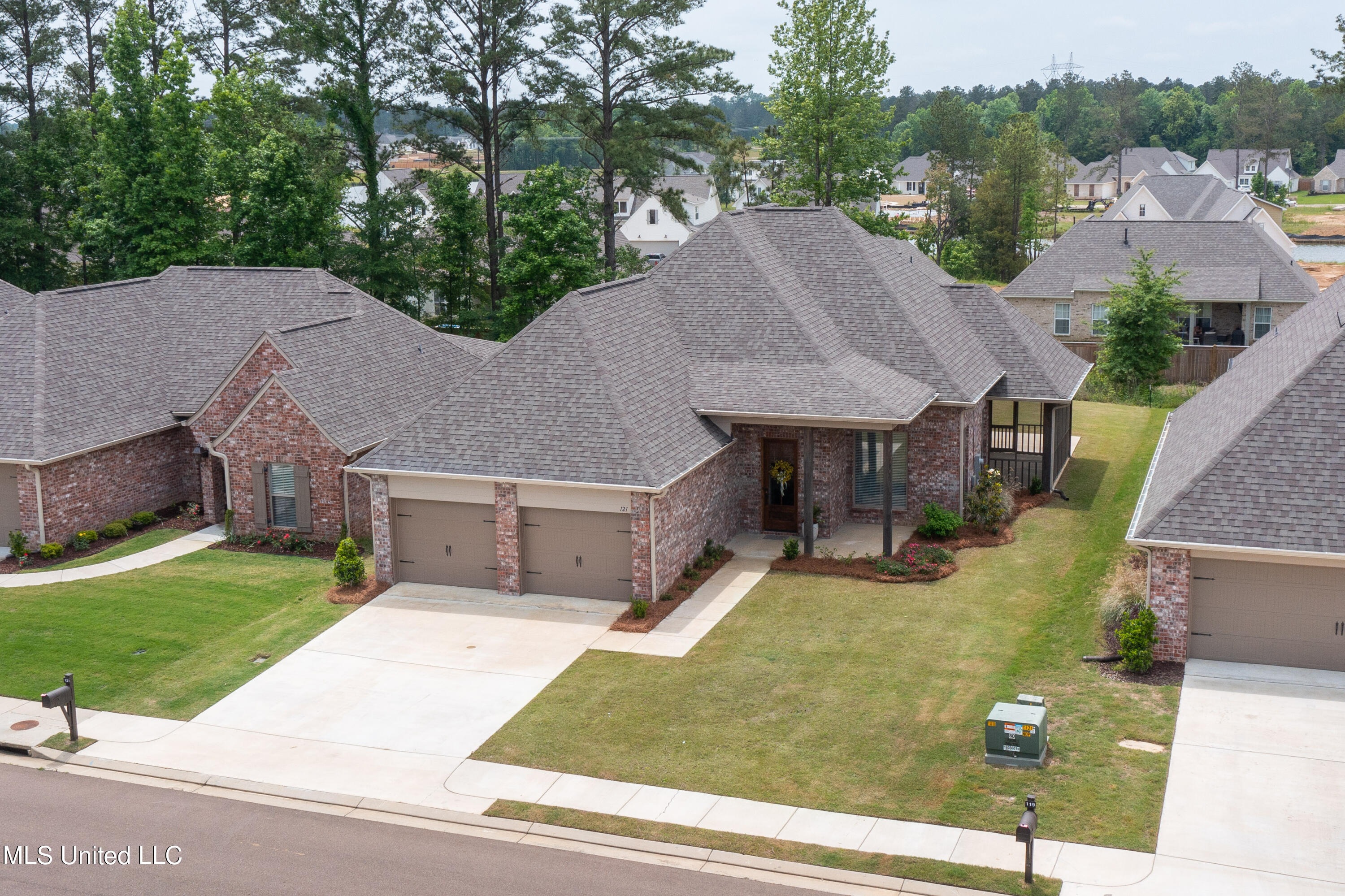 121 St Croix Lane