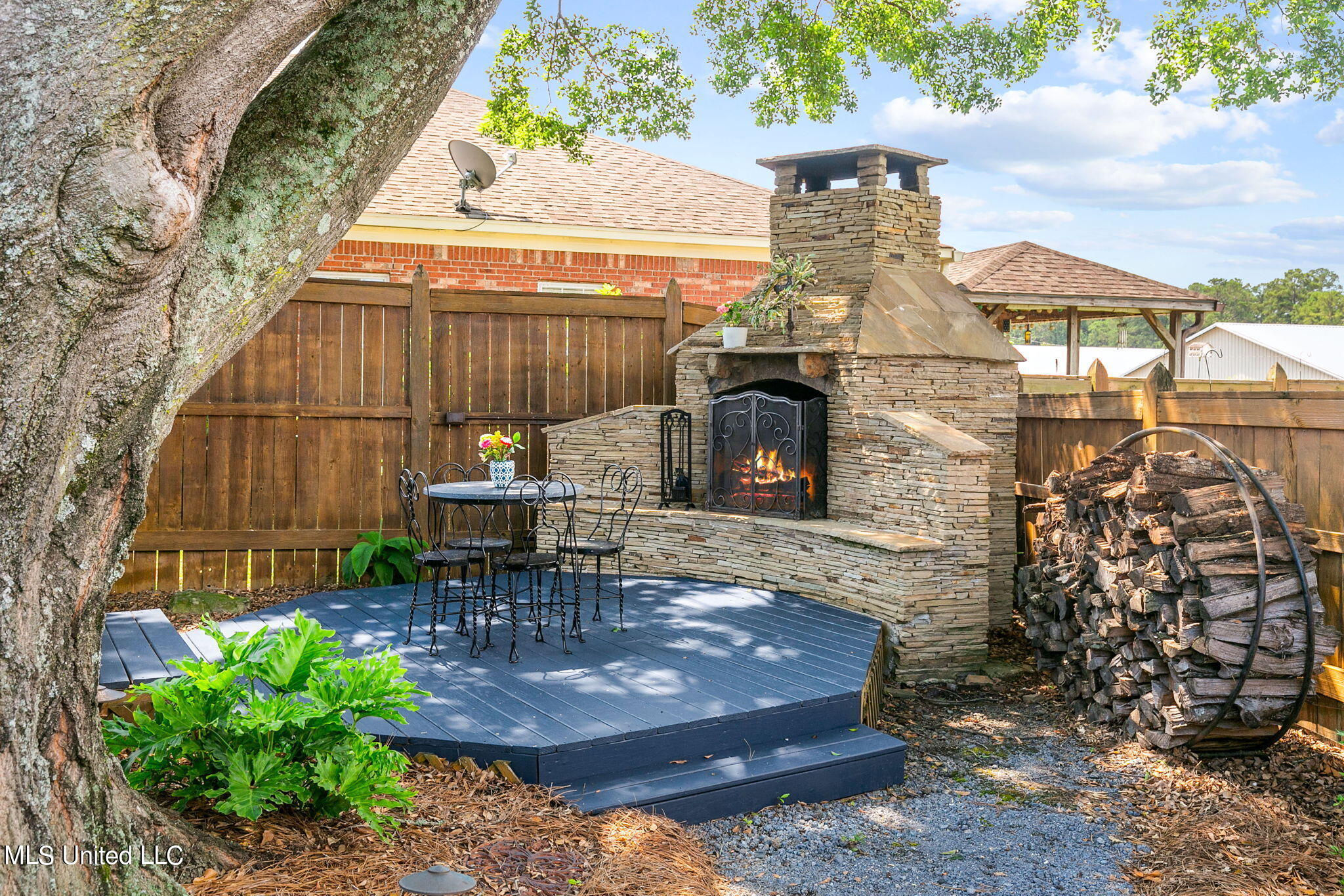 1417 Windrose Drive