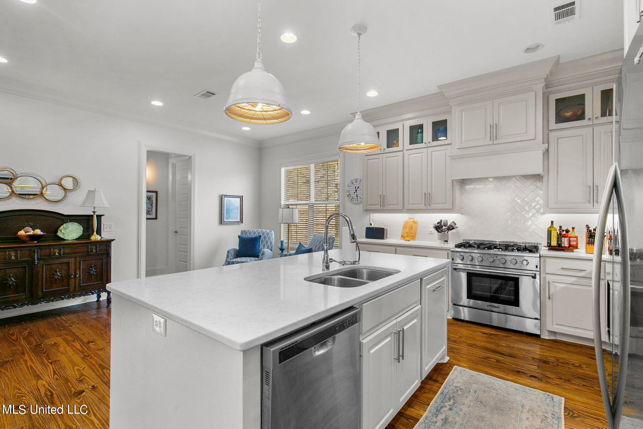 210 First Colony Boulevard