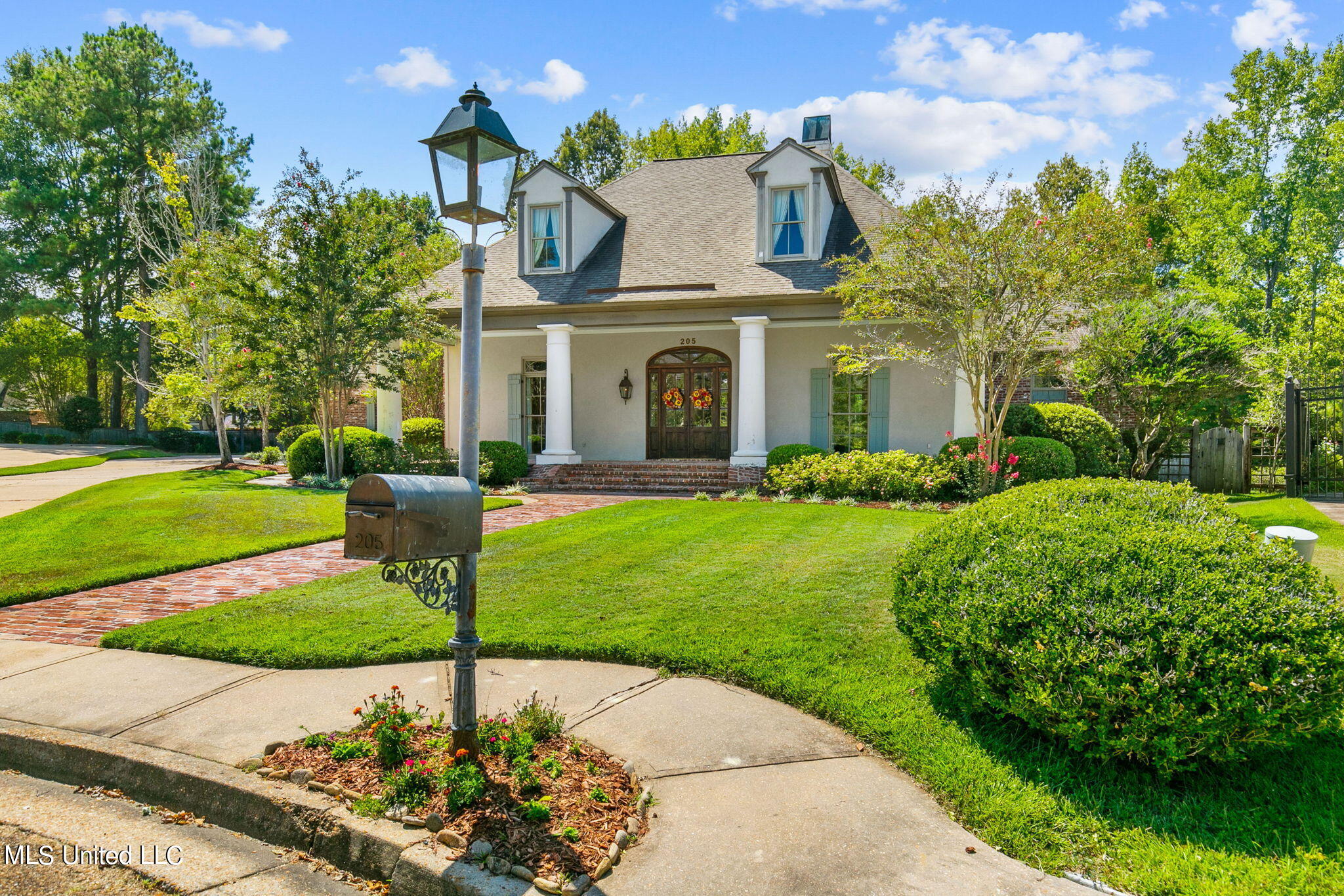 205 Jefferson Ridge
