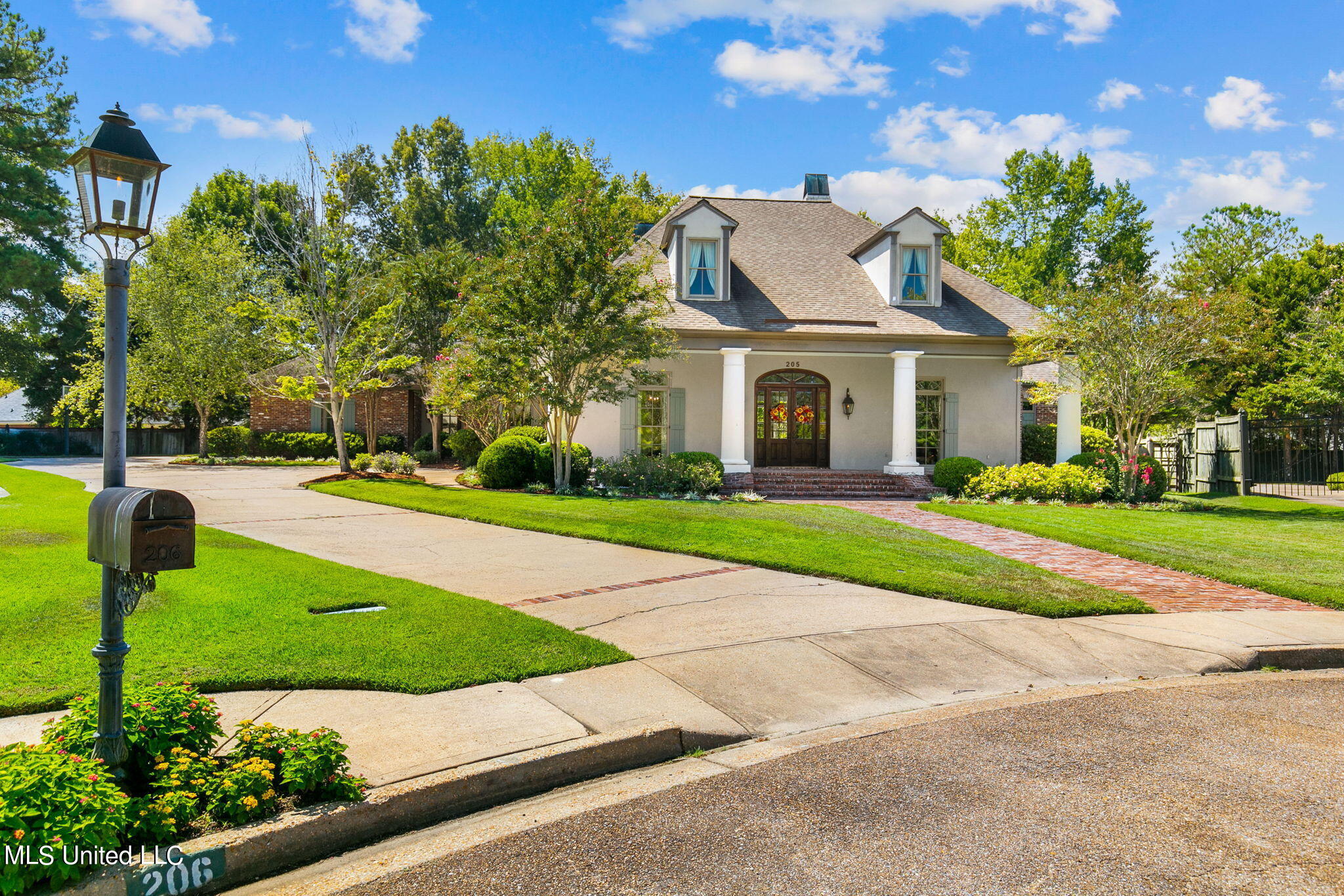 205 Jefferson Ridge