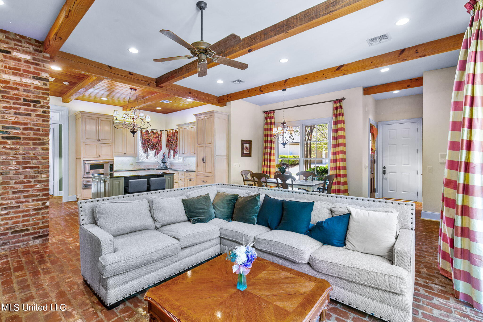 205 Jefferson Ridge