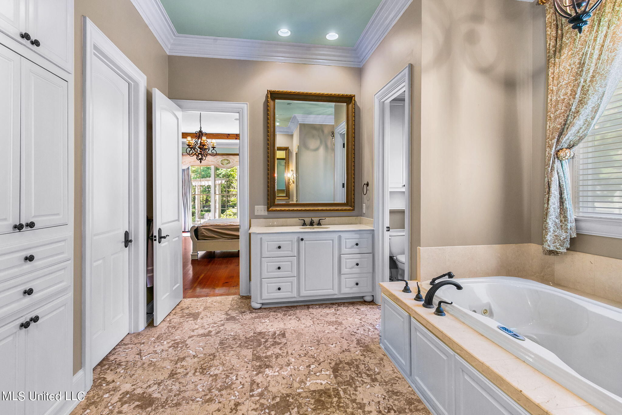 205 Jefferson Ridge