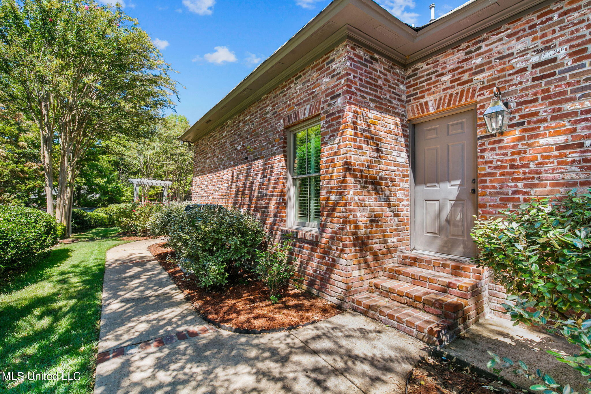 205 Jefferson Ridge