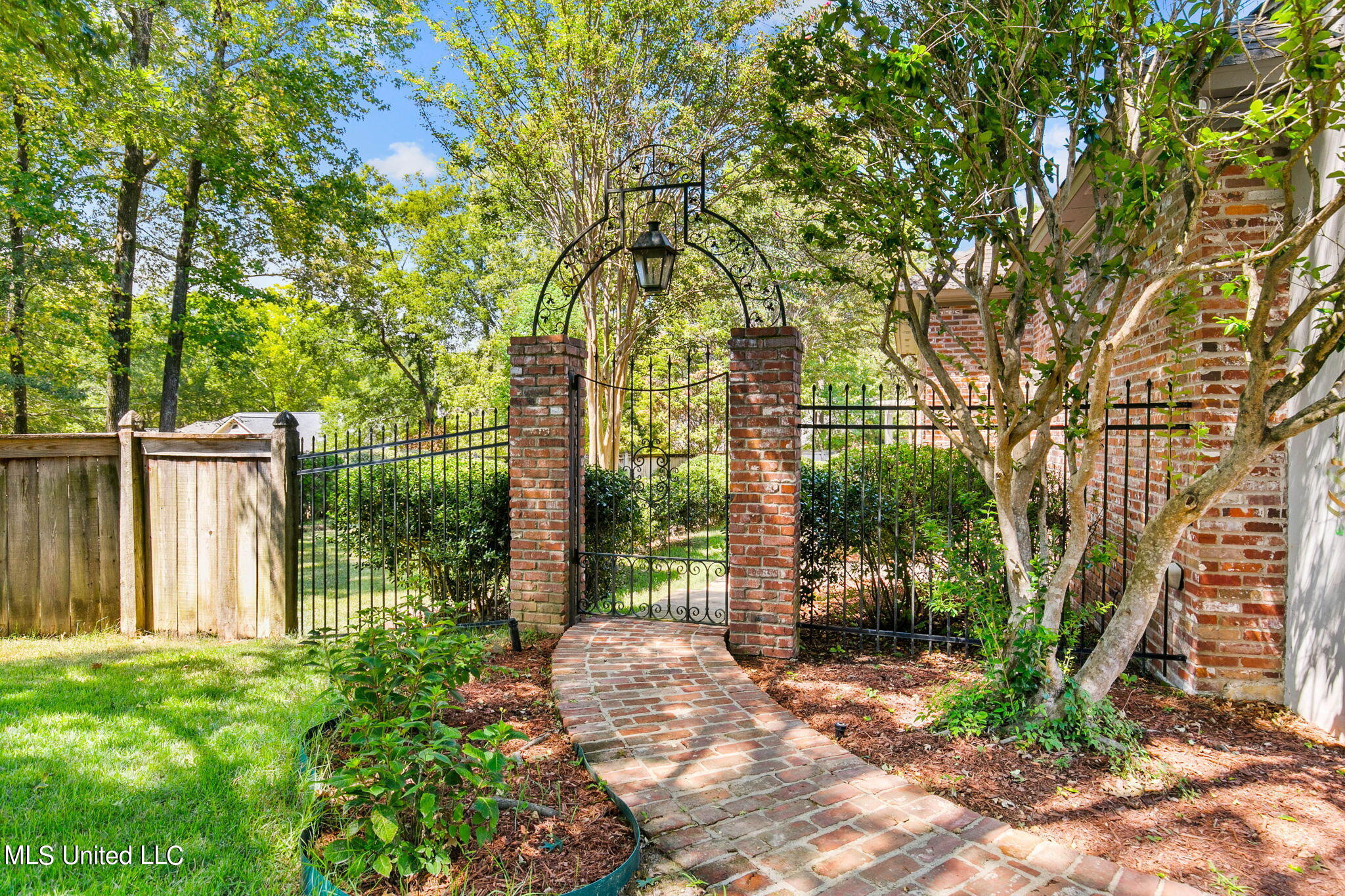 205 Jefferson Ridge