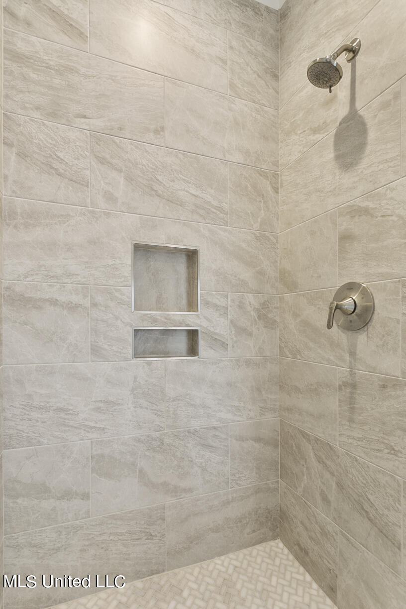 506 Black Cherry Cove