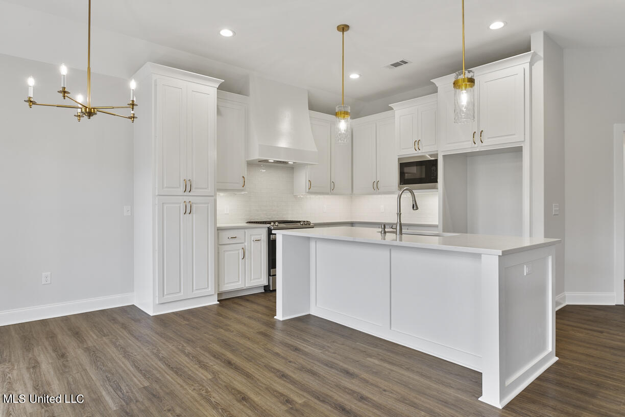 506 Black Cherry Cove