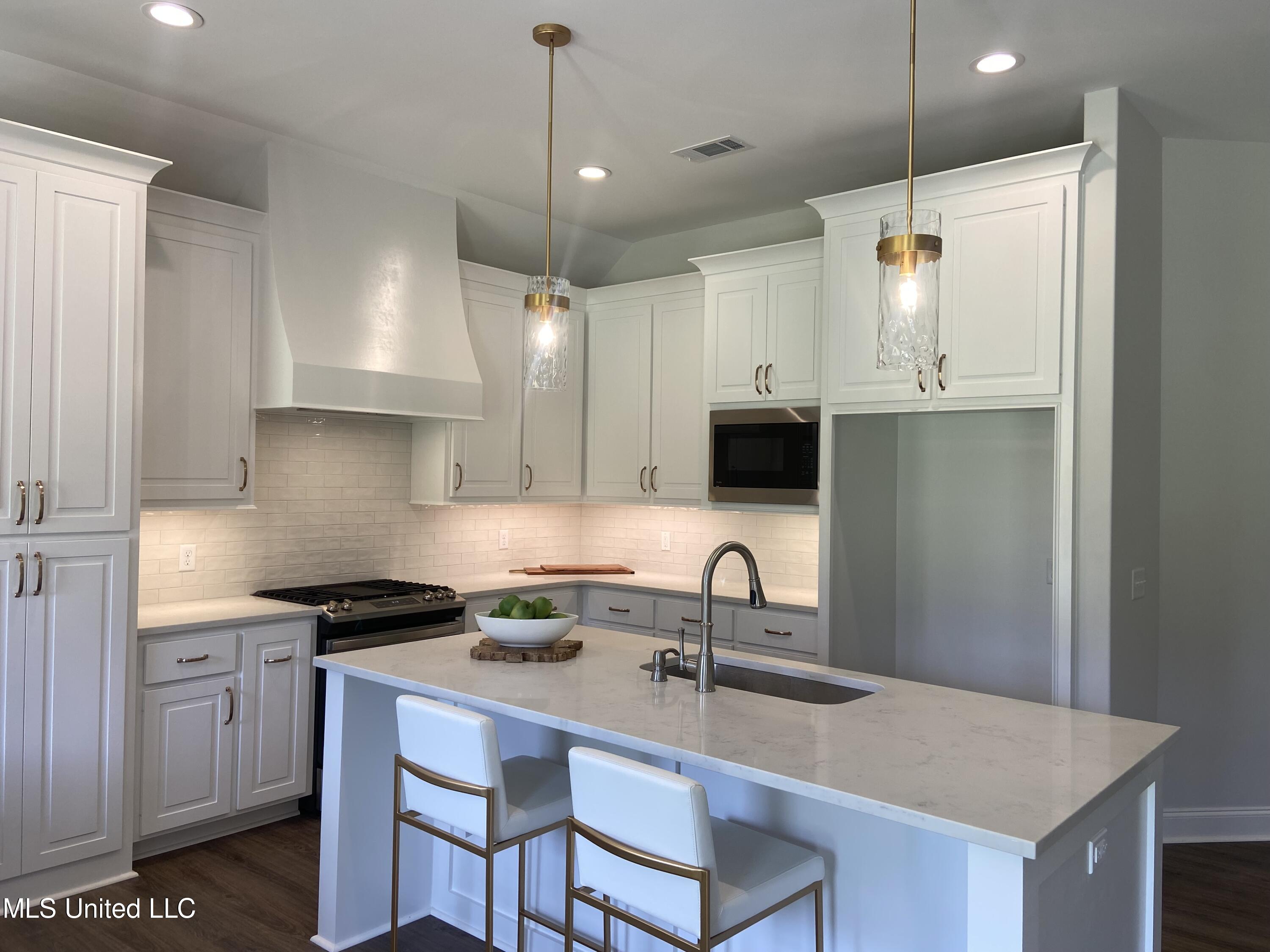 506 Black Cherry Cove