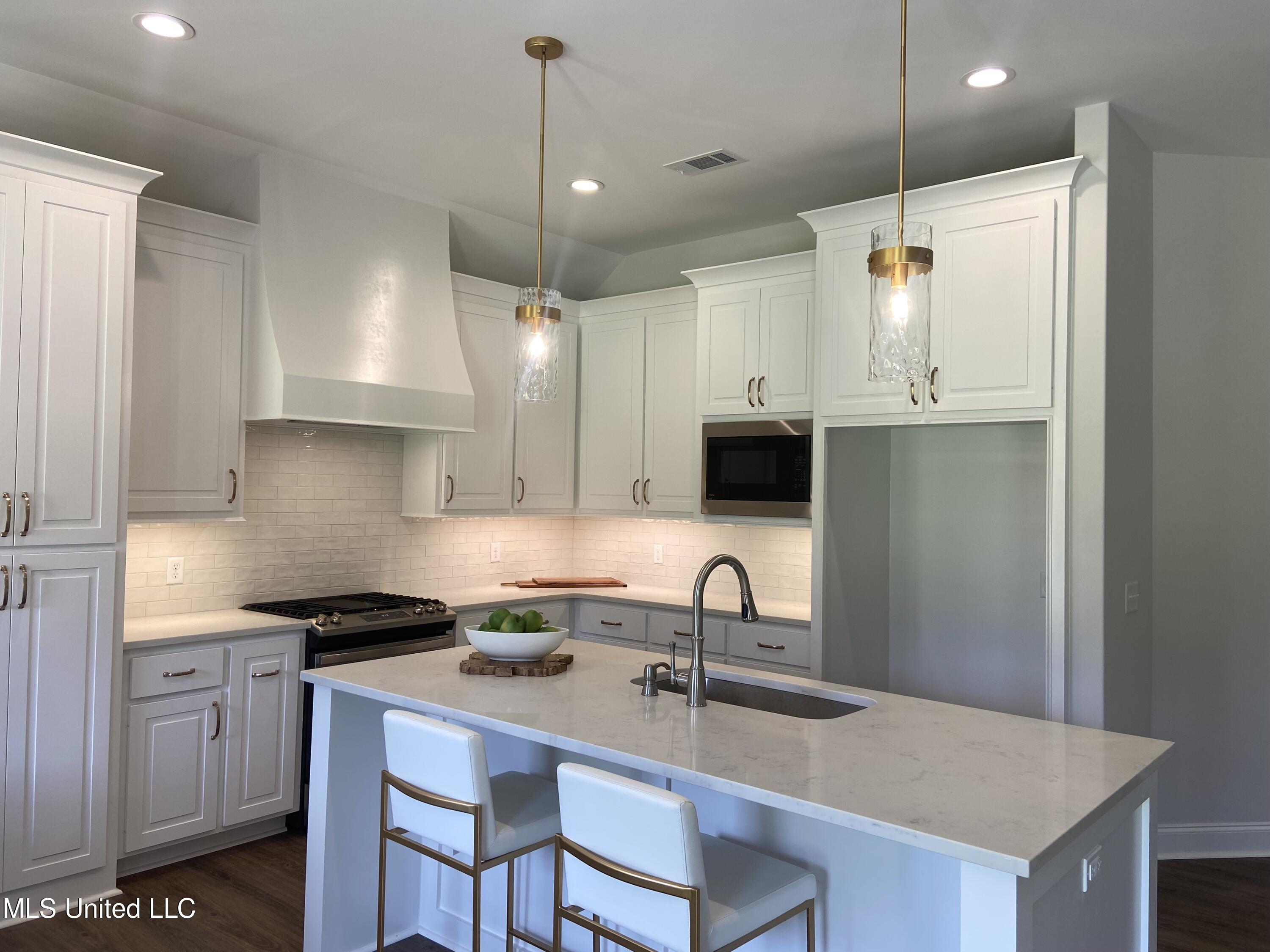 506 Black Cherry Cove