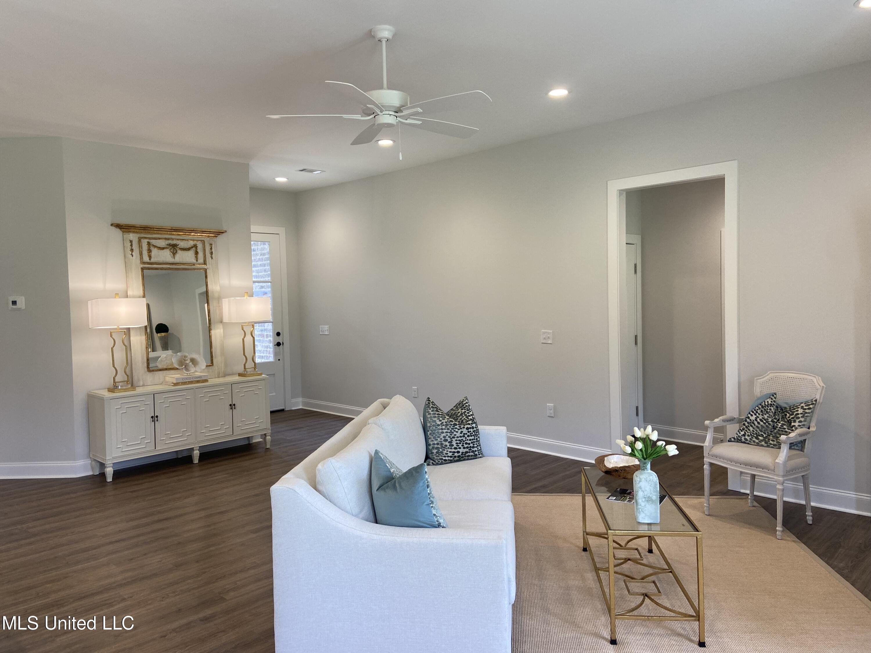 506 Black Cherry Cove