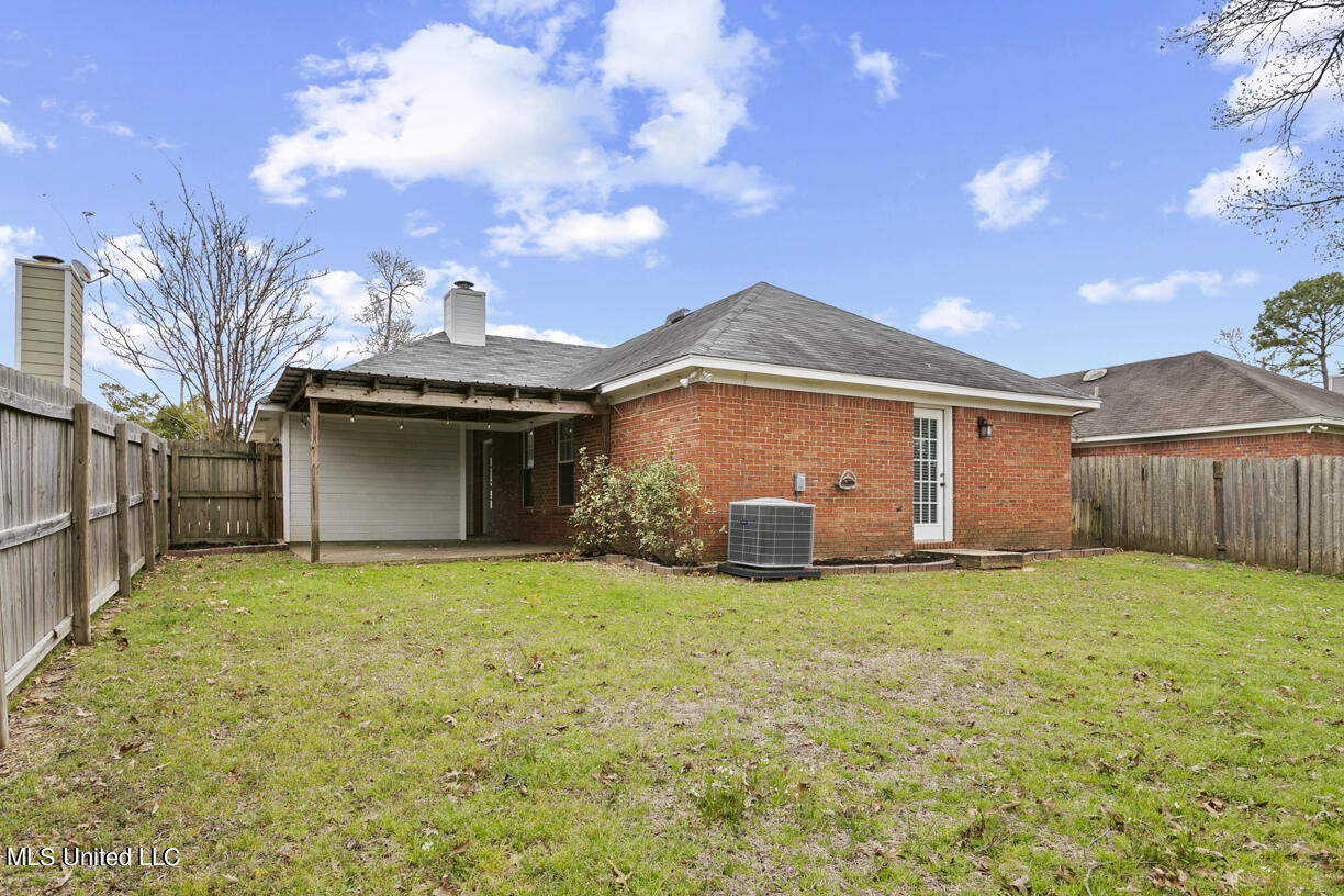 341 Audubon Circle