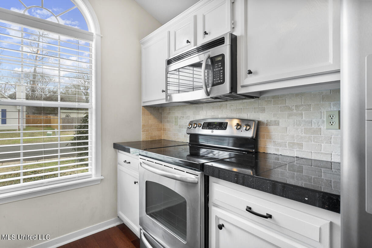 341 Audubon Circle